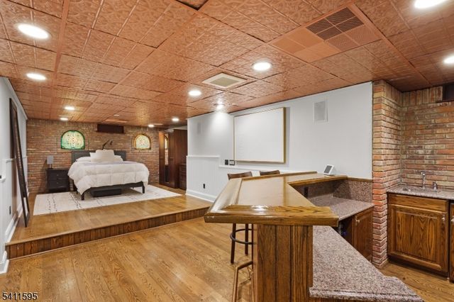 6 Stonehedge Ct, Warren Twp., NJ 07059