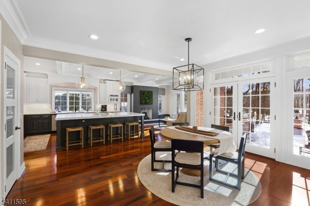 6 Stonehedge Ct, Warren Twp., NJ 07059