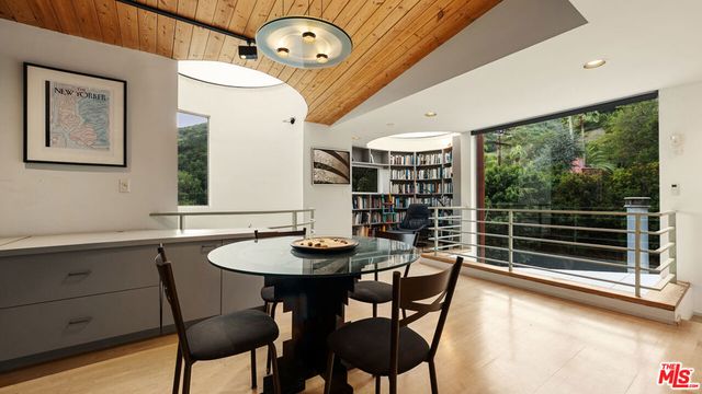 13044 Sky Valley Road, Los Angeles, CA 90049