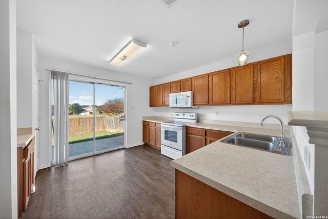 407 Mallow Grove, San Antonio, TX 78253