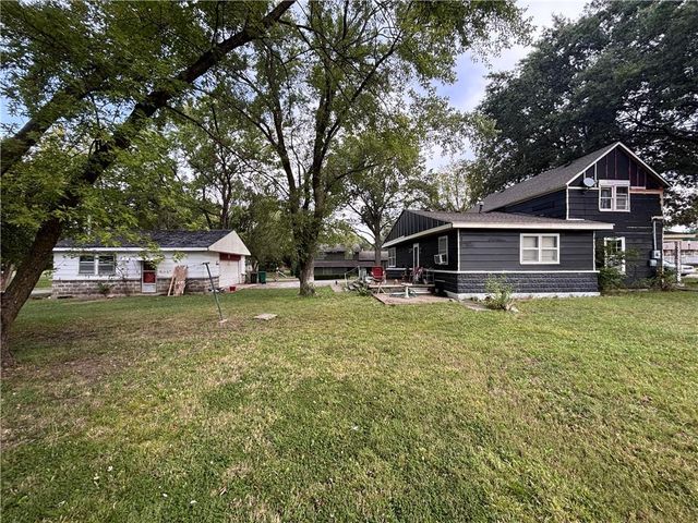 200 S 3rd Street, Arma, KS 66712