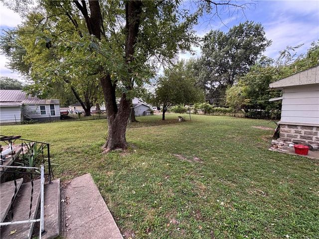 200 S 3rd Street, Arma, KS 66712