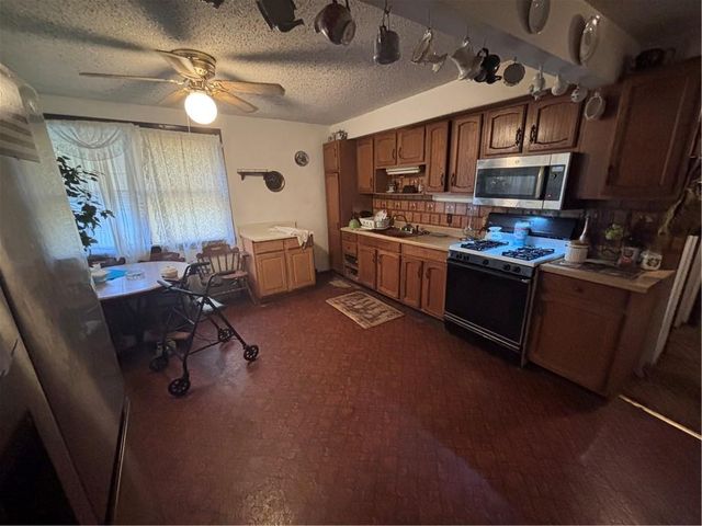 200 S 3rd Street, Arma, KS 66712