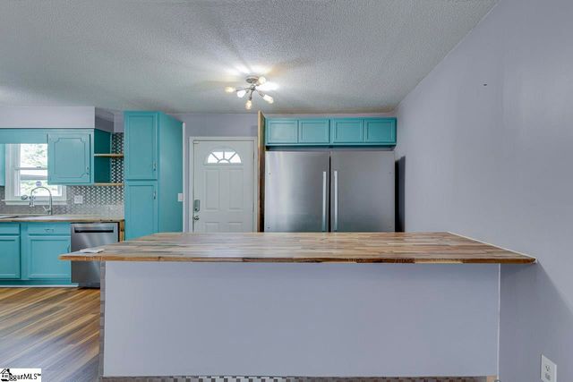2 Wilson Avenue, Liberty, SC 29657