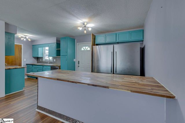 2 Wilson Avenue, Liberty, SC 29657