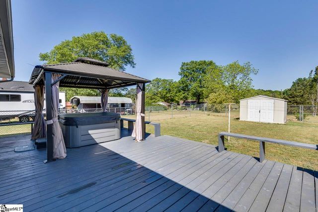 2 Wilson Avenue, Liberty, SC 29657