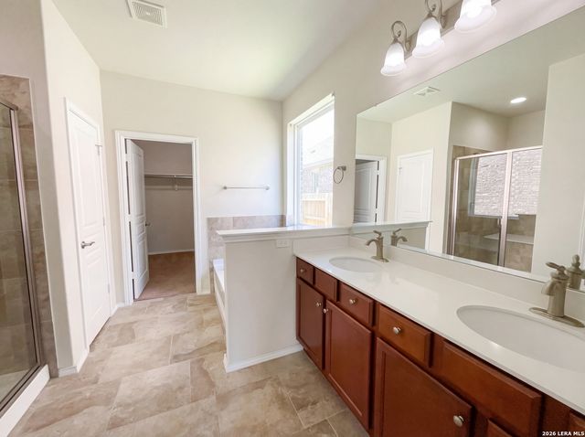 13911 PERSIMMON CV, San Antonio, TX 78245