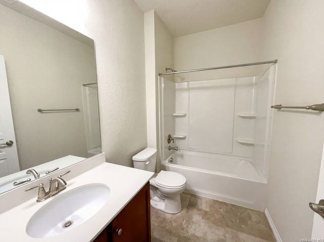 13911 PERSIMMON CV, San Antonio, TX 78245