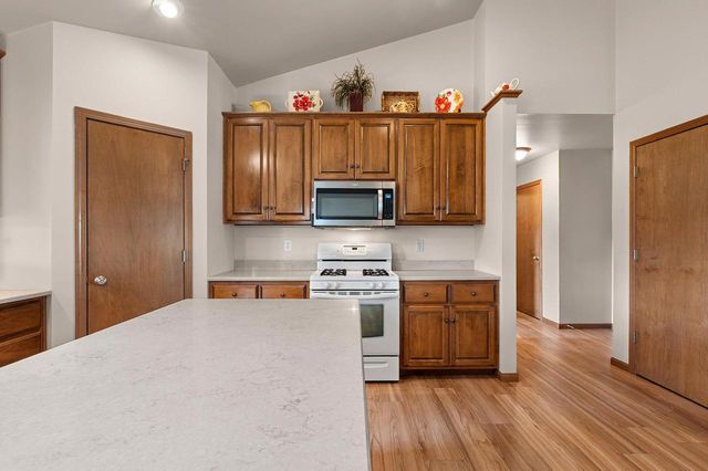 3487 CHATSWORTH DRIVE, Green Bay, WI 54313