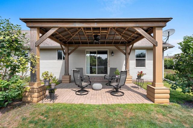 3487 CHATSWORTH DRIVE, Green Bay, WI 54313