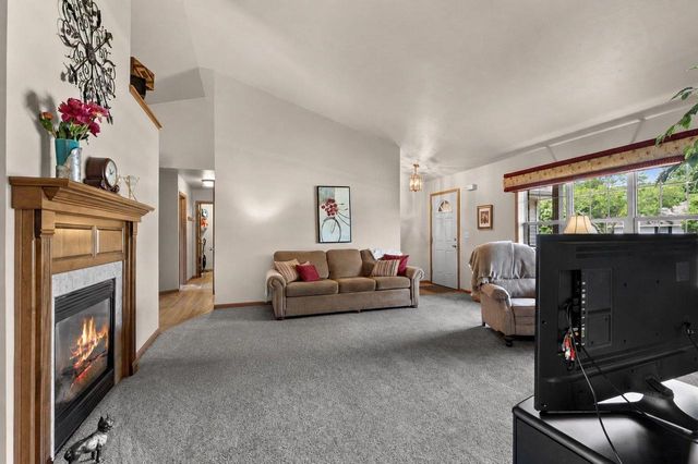 3487 CHATSWORTH DRIVE, Green Bay, WI 54313