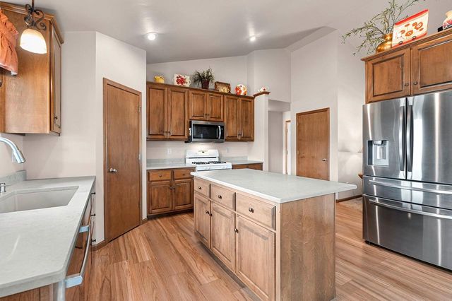 3487 CHATSWORTH DRIVE, Green Bay, WI 54313