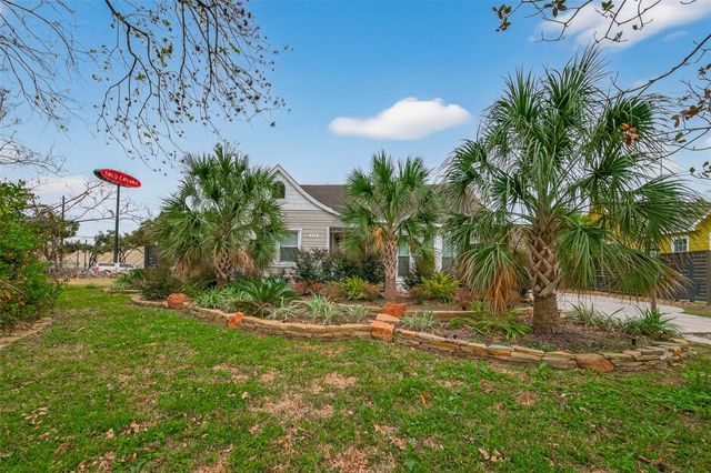 717 W 30th Street, Houston, TX 77018