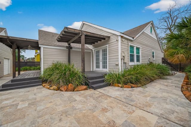 717 W 30th Street, Houston, TX 77018