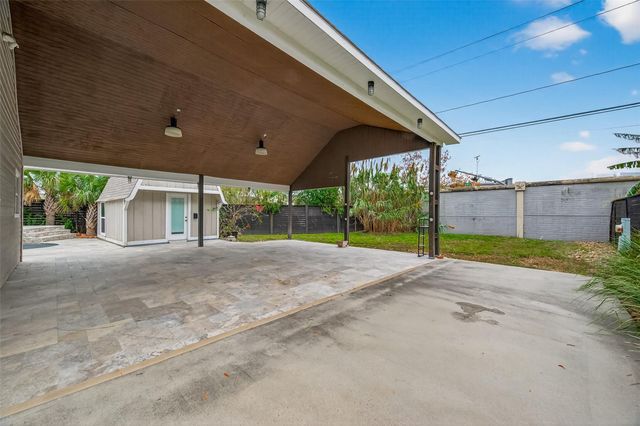 717 W 30th Street, Houston, TX 77018