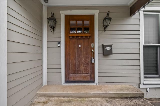 717 W 30th Street, Houston, TX 77018