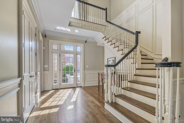 1935 FOXVIEW CIR NW, Washington, DC 20007