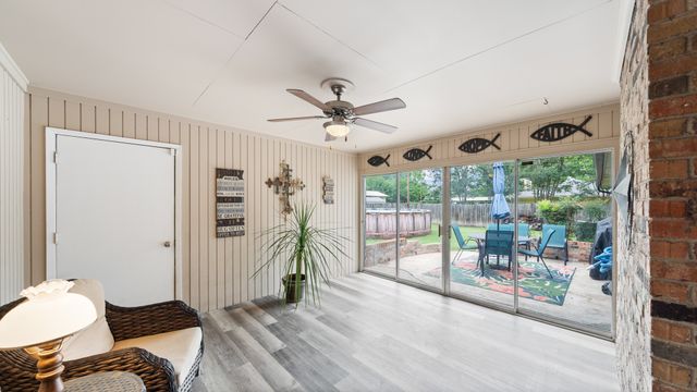 313 Shadywood Lane, Seagoville, TX 75159