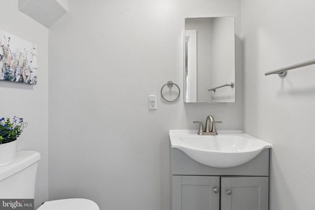 1612 S LECOUNT ST, Philadelphia, PA 19145