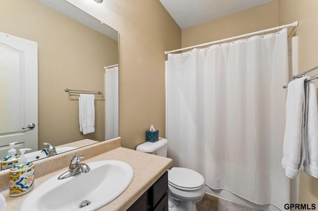 4125 S 199 Circle, Omaha, NE 68135