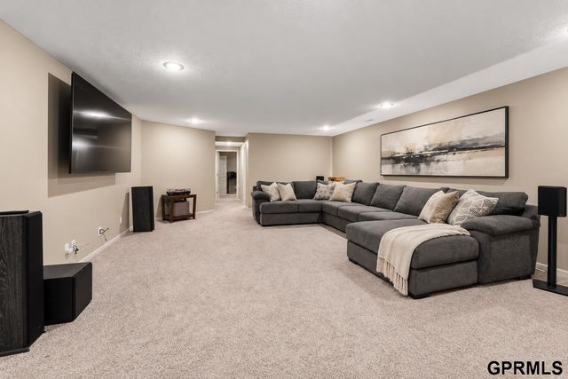 4125 S 199 Circle, Omaha, NE 68135