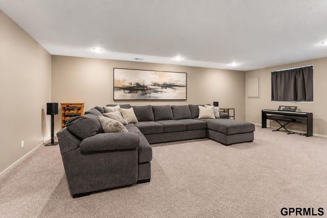 4125 S 199 Circle, Omaha, NE 68135