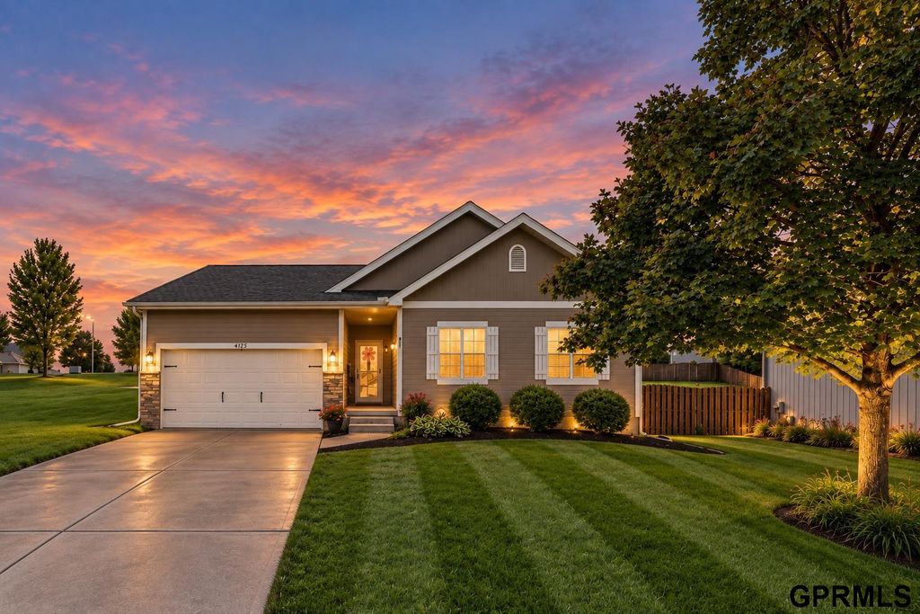 4125 S 199 Circle, Omaha, NE 68135