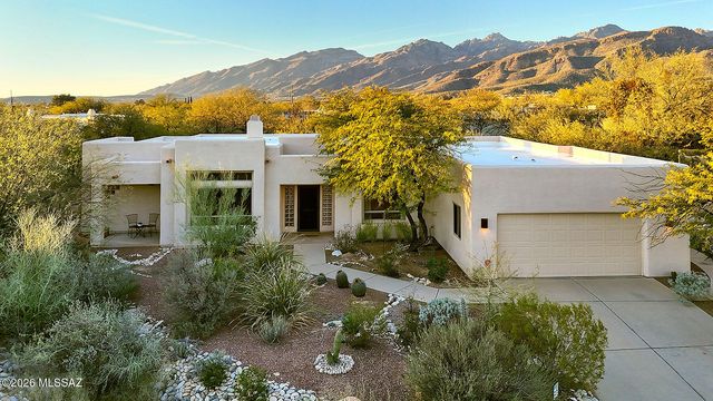 9839 E Opalite Place, Tucson, AZ 85749