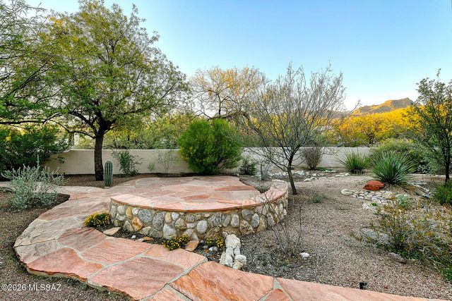 9839 E Opalite Place, Tucson, AZ 85749