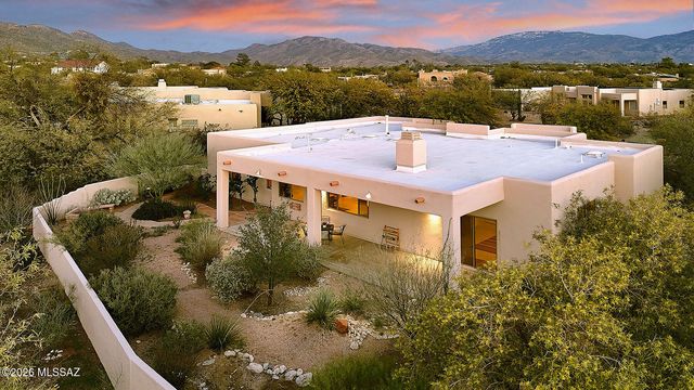 9839 E Opalite Place, Tucson, AZ 85749