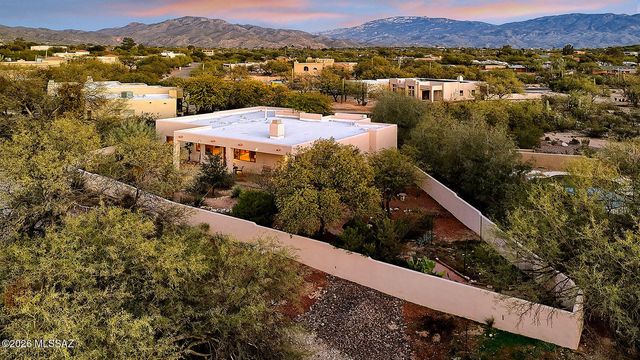 9839 E Opalite Place, Tucson, AZ 85749