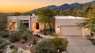 9839 E Opalite Place, Tucson, AZ 85749