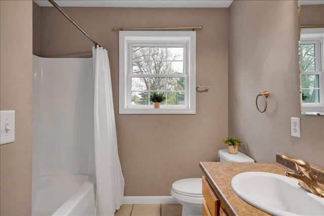 5 Camp Street, Essex Junction, VT 05452