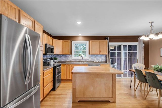 5 Camp Street, Essex Junction, VT 05452