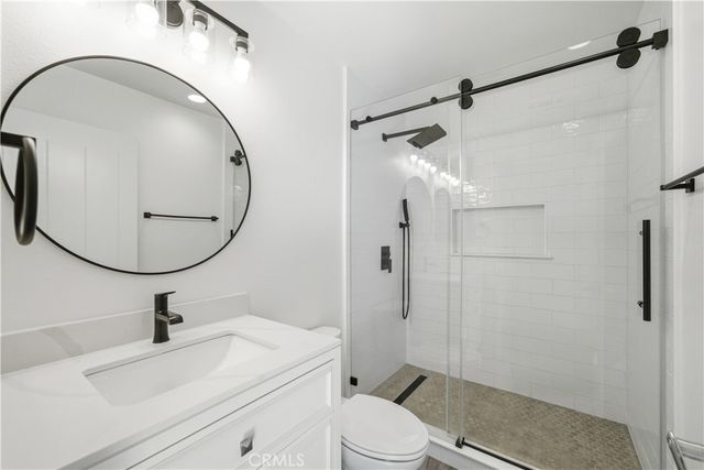 669 W 17th Street, Costa Mesa, CA 92627