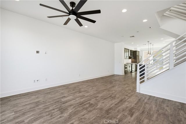 669 W 17th Street, Costa Mesa, CA 92627