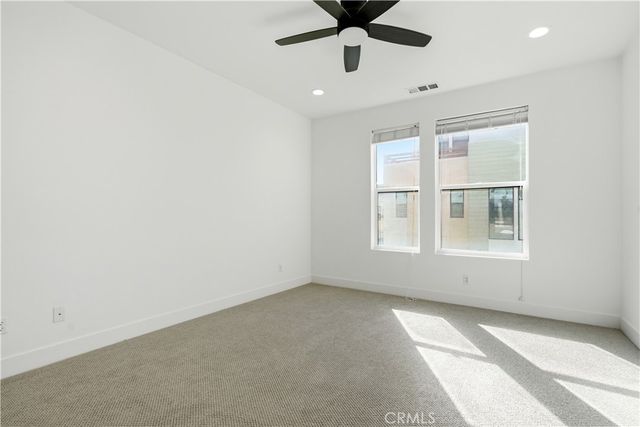 669 W 17th Street, Costa Mesa, CA 92627