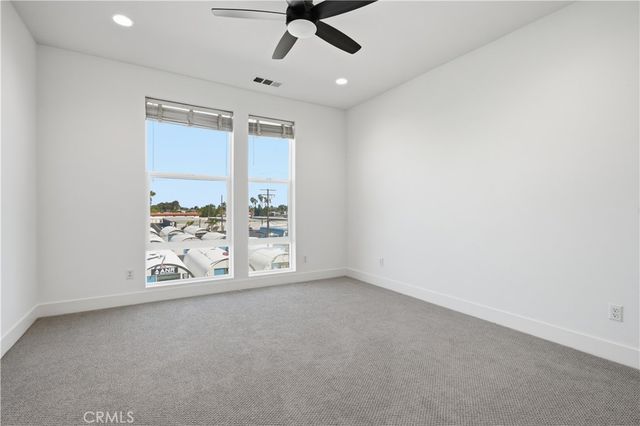 669 W 17th Street, Costa Mesa, CA 92627