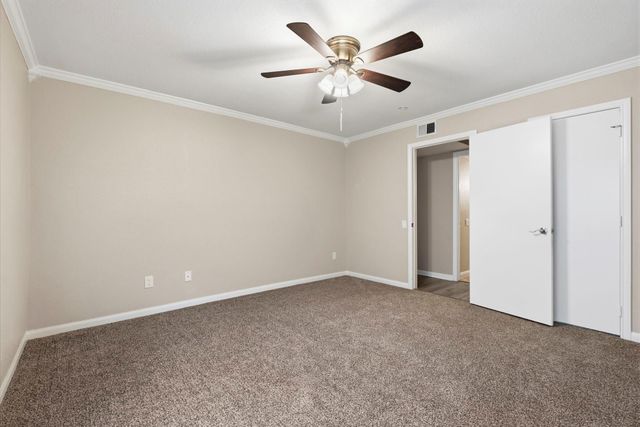 1860 White Oak Drive 355, Houston, TX 77009