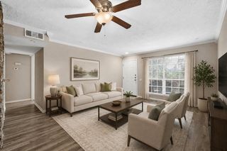 1860 White Oak Drive 355, Houston, TX 77009