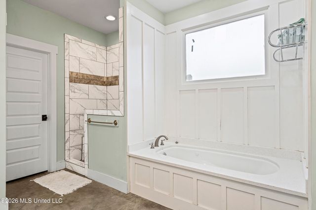 5078 Dixie Creek Drive, Hernando, MS 38632