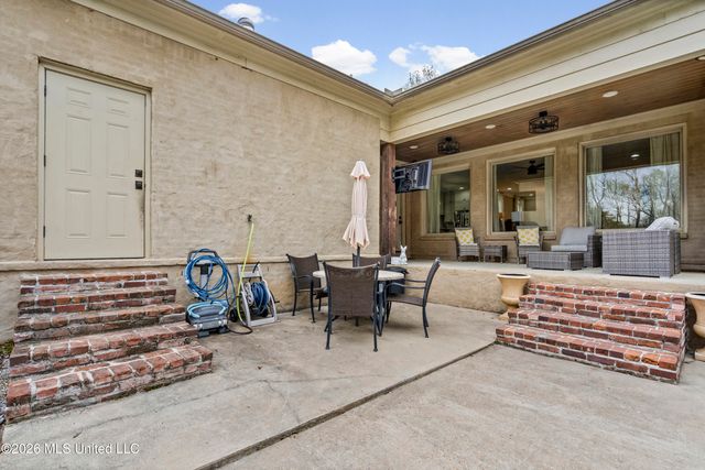 5078 Dixie Creek Drive, Hernando, MS 38632