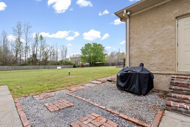 5078 Dixie Creek Drive, Hernando, MS 38632