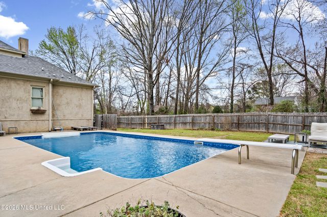 5078 Dixie Creek Drive, Hernando, MS 38632