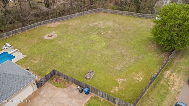 5078 Dixie Creek Drive, Hernando, MS 38632