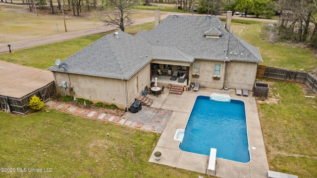 5078 Dixie Creek Drive, Hernando, MS 38632