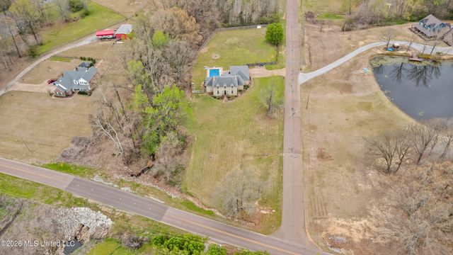 5078 Dixie Creek Drive, Hernando, MS 38632