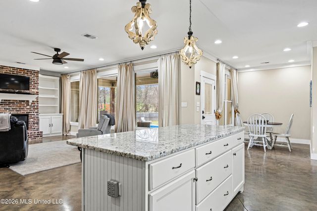 5078 Dixie Creek Drive, Hernando, MS 38632