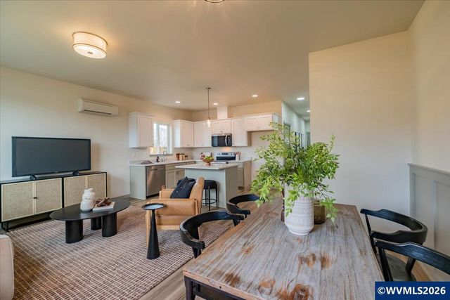 1531 SW 11th St, Dallas, OR 97338