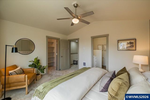 1531 SW 11th St, Dallas, OR 97338